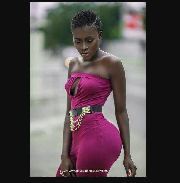  These Photos of YOLO Fame Fella Makafui Flaunting Her Curves Will Stole Your Heart