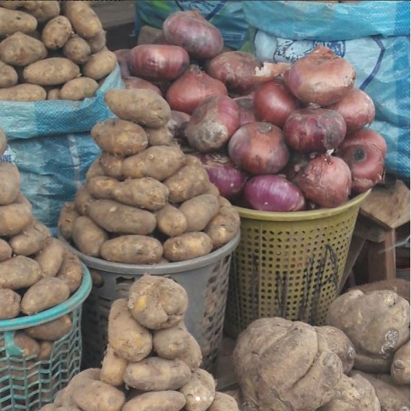  Interesting Life Story Of This beautiful Young Lady Who Sells Potato