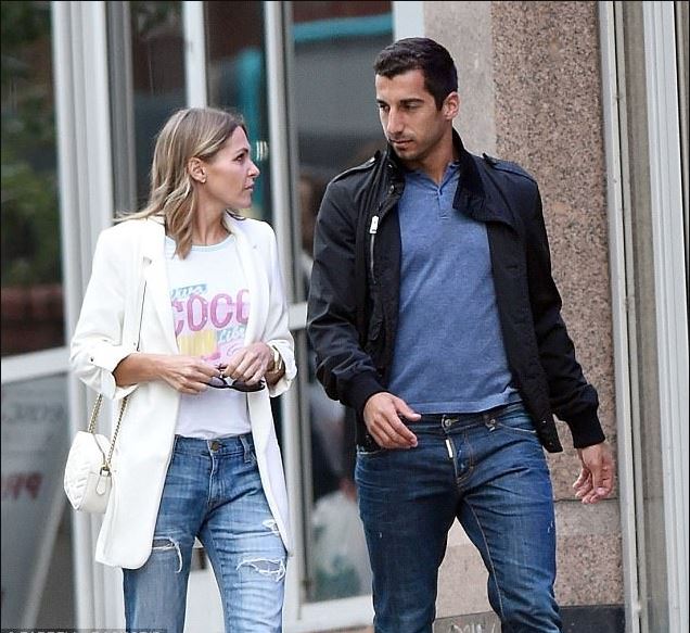 Footballers Who Are In Relationships With Women Far Older Than Them
