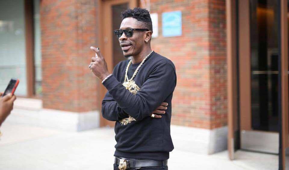[Video]Shatta Wale responds to the photo that alleges he was in bed with another lady
