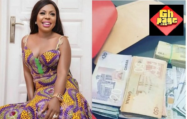 Afia Schwarzenegger Parades Cash Of Different Currencies Over Her New Deal With NKZ