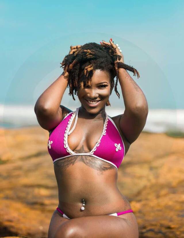 Huge Black Cock On Shemale Naughty Ebony Pics