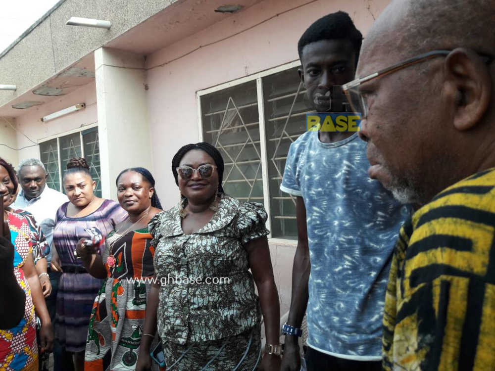 Kumawood Stars Make Donation To Ailing Veteran Actor King Aboagye Brenya