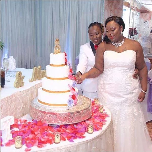 Ghanaian Lesbians Get Married Wearing Kente Cloth In Holland