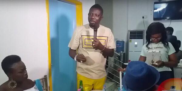 Kumawood News: Angry Bill Asamoah ‘Punches’ Kumasi Journalists [Video]