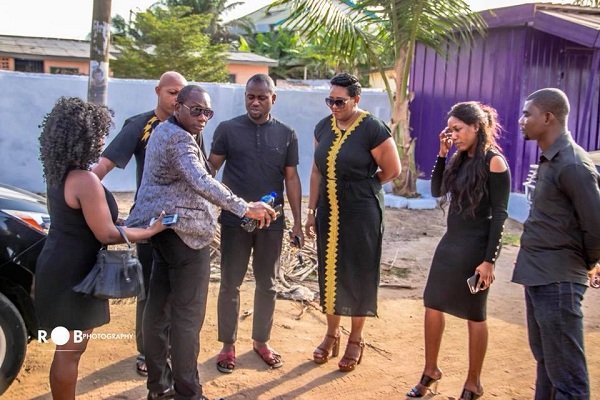 Photos: Abeiku Santana, Counselor Lutterodt, Lebene & others visit Ebony's dad to mourn with him