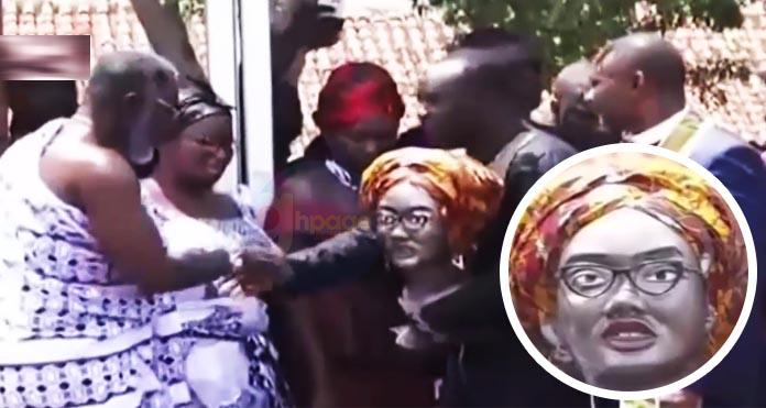 Video: Social media not impressed with this statue of Ebony Reigns which was presented to her family at the funeral grounds as an honour