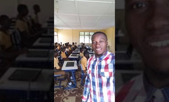 'Computer On The Blackboard' Teacher's School Gets An ICT Lab From Microsoft
