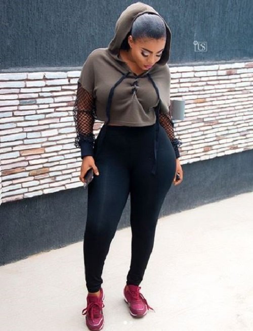 Yaw Dabo's 'girlfriend' Vivian Okyere stuns social media as she dazzles in latest photos