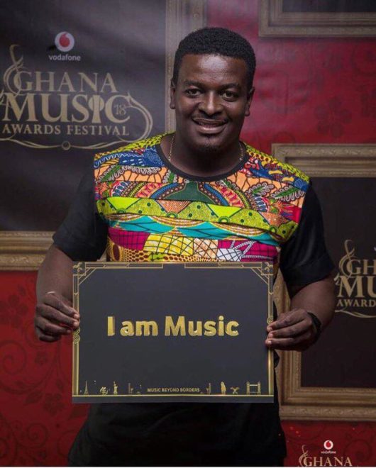 Kumi Guitar now a tailor after Zylofon collapse? Kumi Guitar 1 530x660 - Kumi Guitar now a tailor after Zylofon collapse?