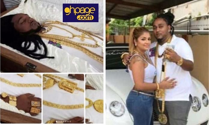 Photos Of A Man Buried With His Timberland Shoes, Gold Chains And Rings Trends On Social Media