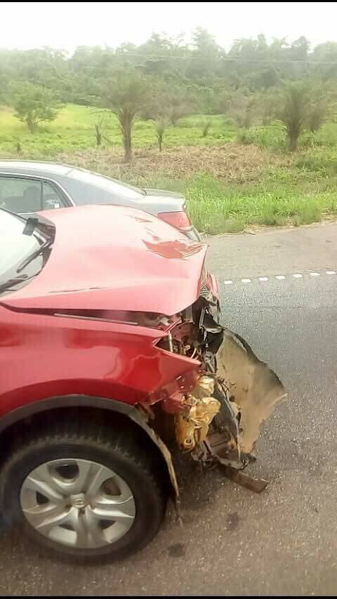 More photos and videos from Sarkodie's accident scene