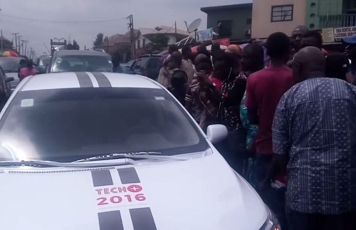 Videos+Photos: See The Reactions When Some Africans Spotted A Self-Driving Car For The First Time