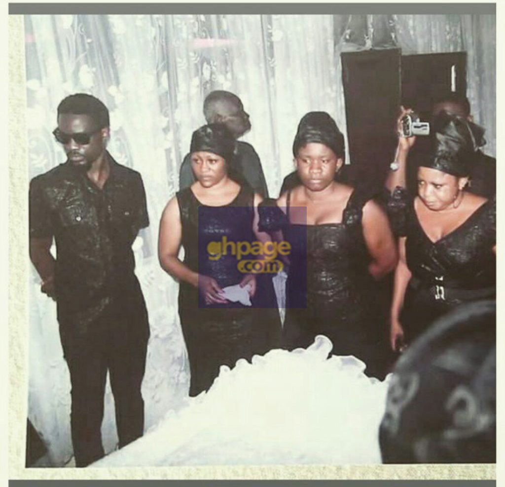 This Old Photos Of Sarkodie And His Big Sister Will Surely Give You Hope Never To Give Up In Life
