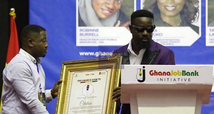 Sarkodie Honoured By Ghana Job Bank Initiative(Photos)