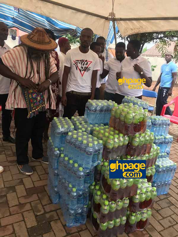 Musiga donates to Okomfo Kwadee at the rehab center