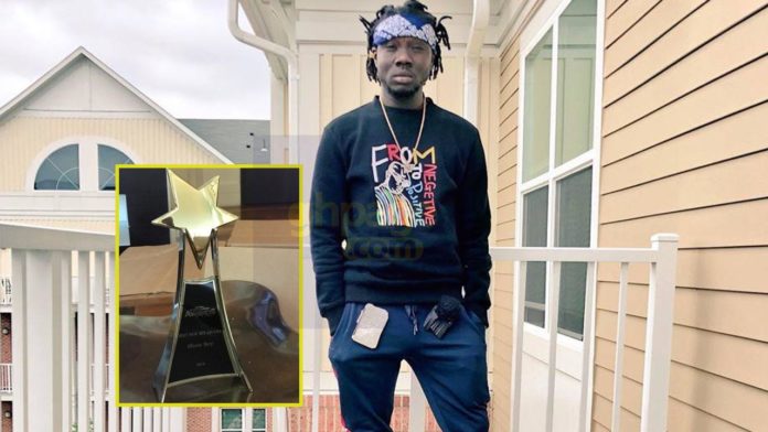 Show Boy wins best new artiste award at 2018 Ghana Entertainment Awards