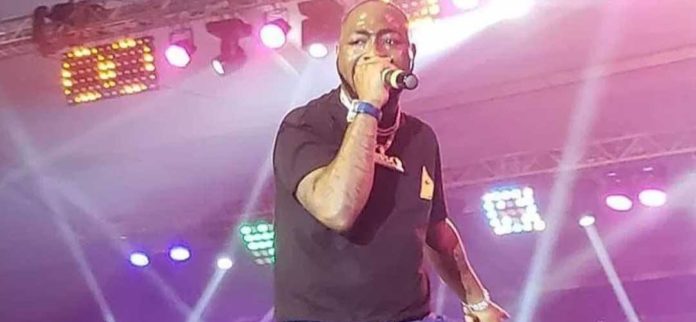 Davido shunned by Ghanaians at Glo Mega Concert