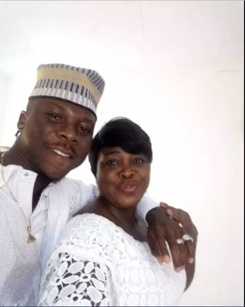 Stonebwoy and family looking stunning at his younger sister's wedding