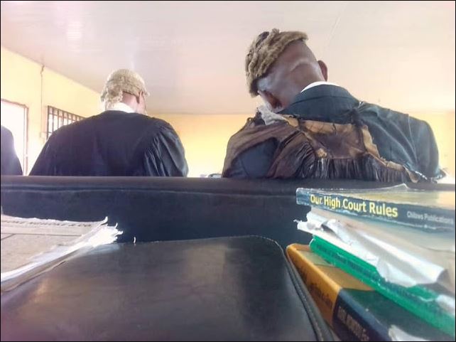 Photos of senior lawyer who wore torn 'robe and wig' to court causes stir online