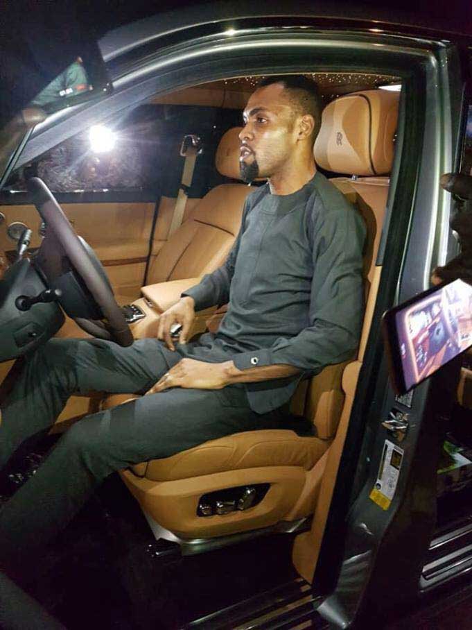 Video: Rev.Obofuor displays his new Rolls Royce Phantom 2019 and $3m Trassaco mansion