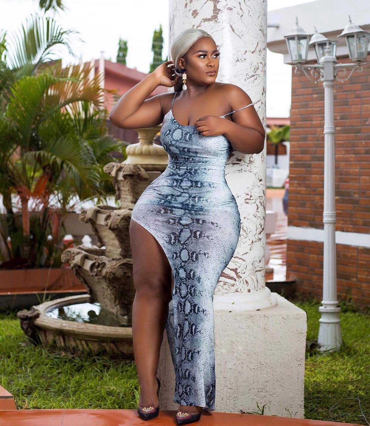 Abidivabroni, the curvaceous Ghanaian mother of 4