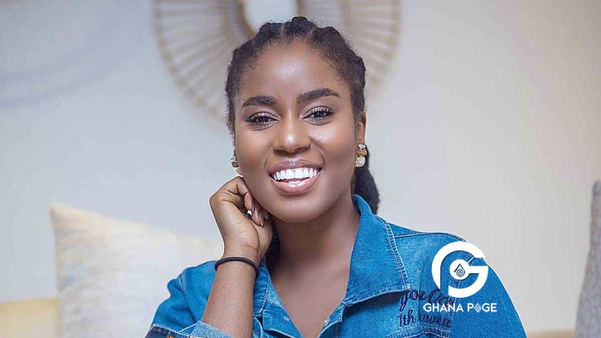 MzVee reveals being partially blind