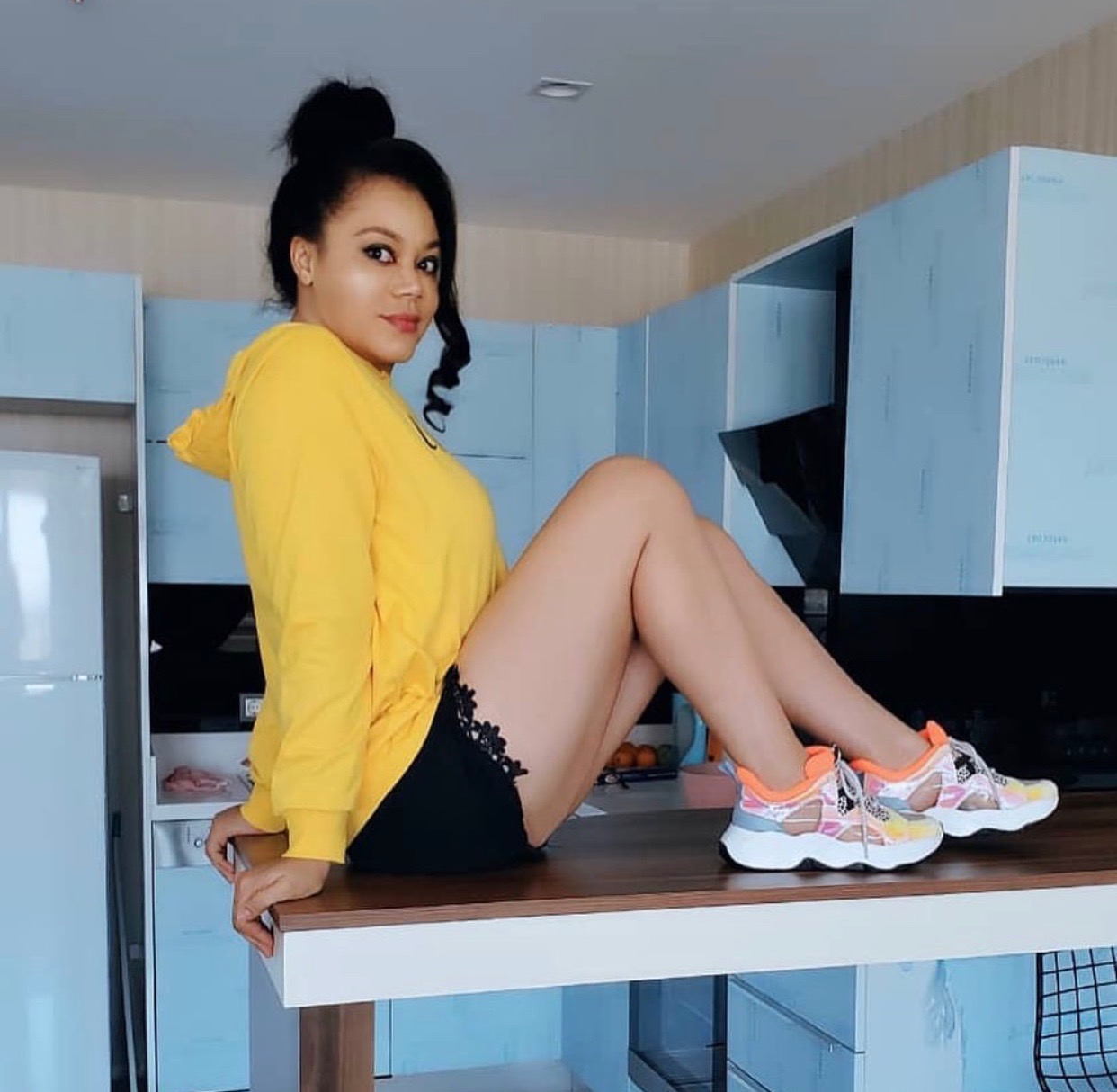 Nadia Buari stuns fans with new sizzling photos