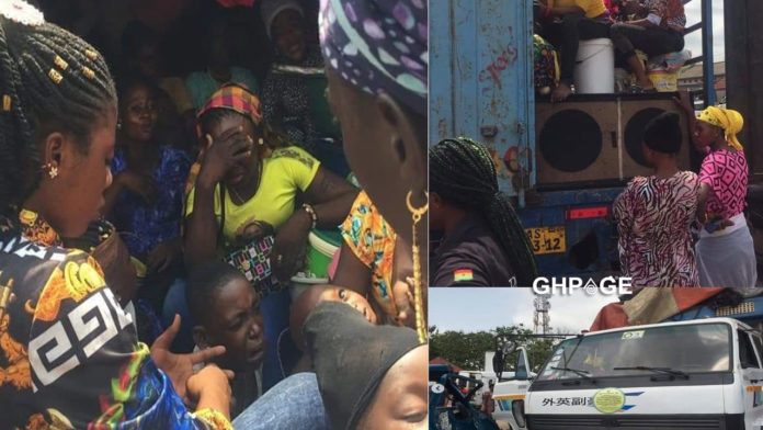 Police-arrests-cargo-truck-with-30-women-hidden-in-food-items-escaping-lockdown-to-Walewale