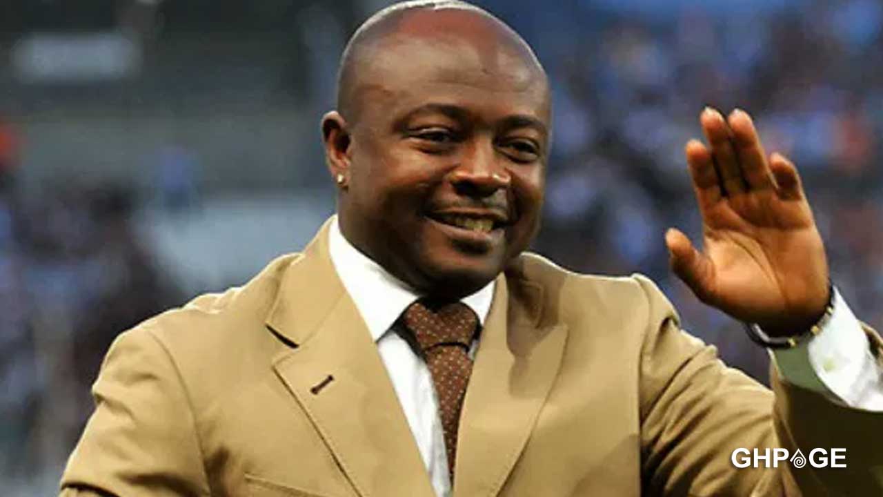 Abedi Pele cries on TV after coming face to face with Herbert Adika