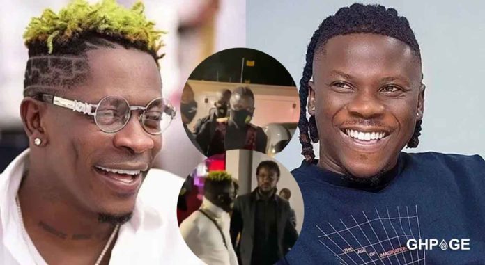 How-Shatta-Wale-and-Stonebwoy-arrived-at-Asaase-Radio-for-their-battle