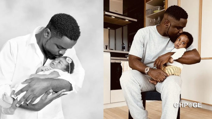 Sarkodie show face of his son for the first time