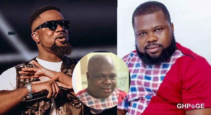 Sarkodie-bestows-cash-to-fan-who-cuts-his-hair-and-beard-after-betting-on-the-VGMA