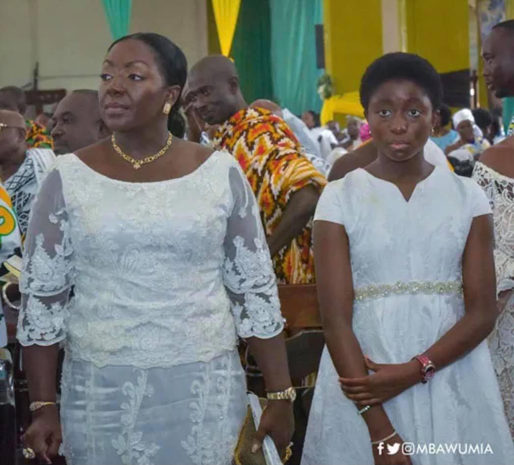 Nana Afia Kobi (R) and her mother, Lady Julia (L)
