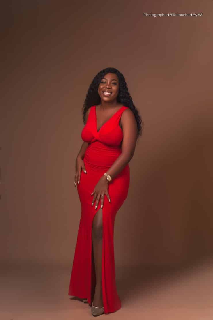 Social Media drags pretty lady for claiming she is 21 years on her birthday, many claims she is older