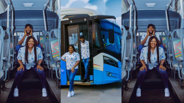 Couple takes pre-wedding photos in commercial bus to recreate how they first met