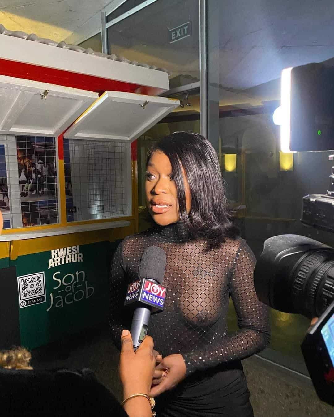 Efia Odo Gets Netizens Talking After Display Her Raw B00bs In A See-through At Kwesi Arthur's Album Listening (PHOTOS)