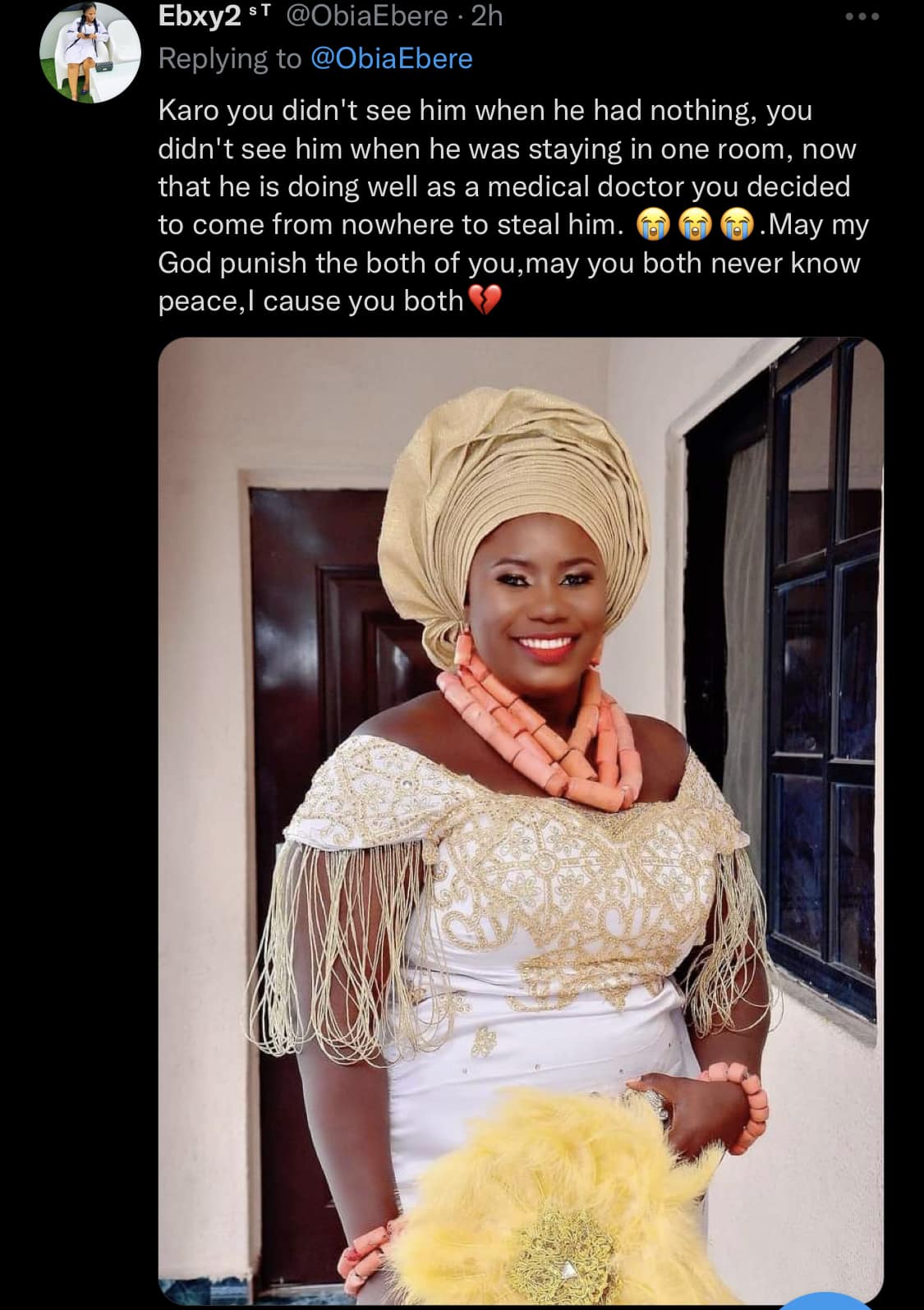 Lady in tears as her boyfriend of 6 years marries without her knowledge - Photos