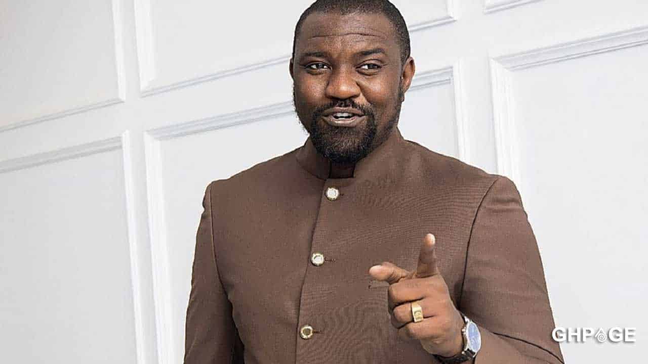 Photo of John Dumelo smiling