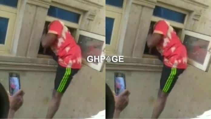 Thief demonstrates how he gained access into a locked house