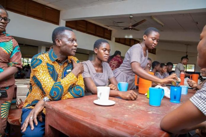 Education Minister eats breakfast with Free SHS students