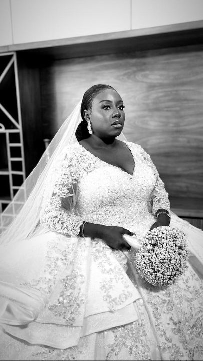 Nigerian singer Teni marries her long-time boyfriend? Nice wedding ...