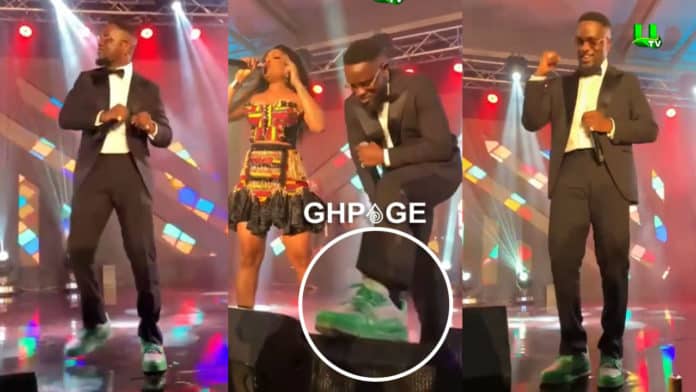 Sarkodie wears tuxedo with sneakers