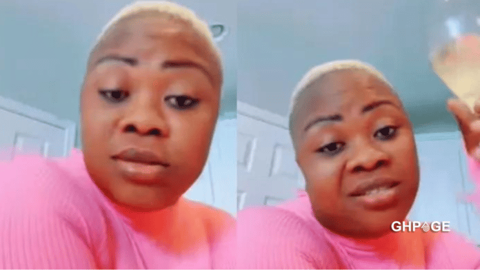 Netizens fire Bofowaa for dyeing her hair like a slayqueen
