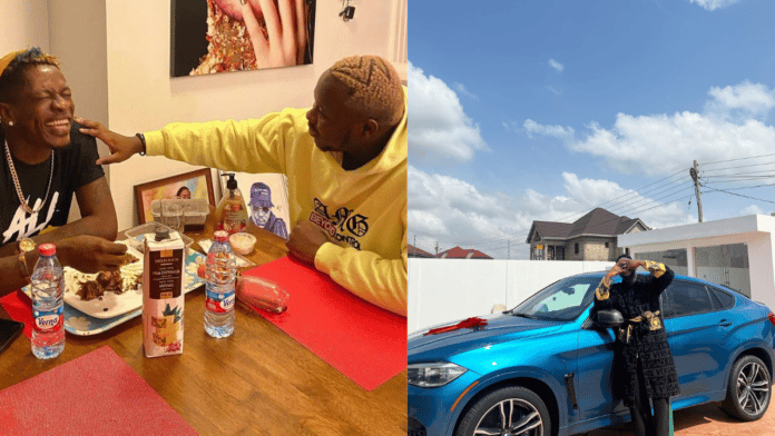 Shatta Wale surprises Medikal with a brand-new car