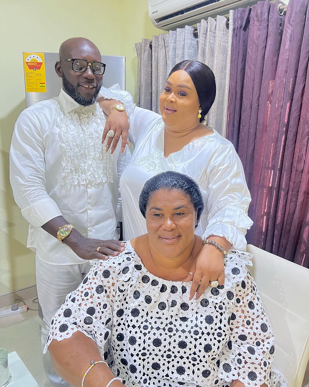 Popular Actress Vivian Jill shares photos of her beautiful mother and family