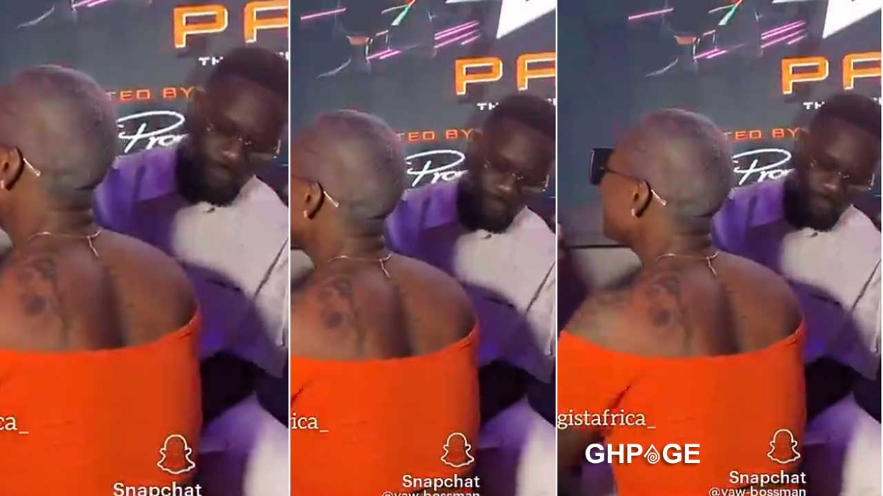 Sarkodie caught on camera seductively admiring the curvy backside of a beautiful Ghanaian lady at an event [VIDEO]