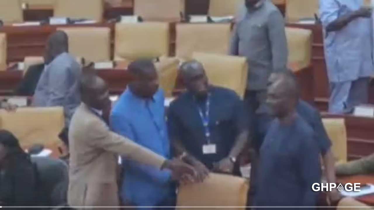 Kennedy Agyapong rejects handshake from NPP MPs in parliament (VIDEO)