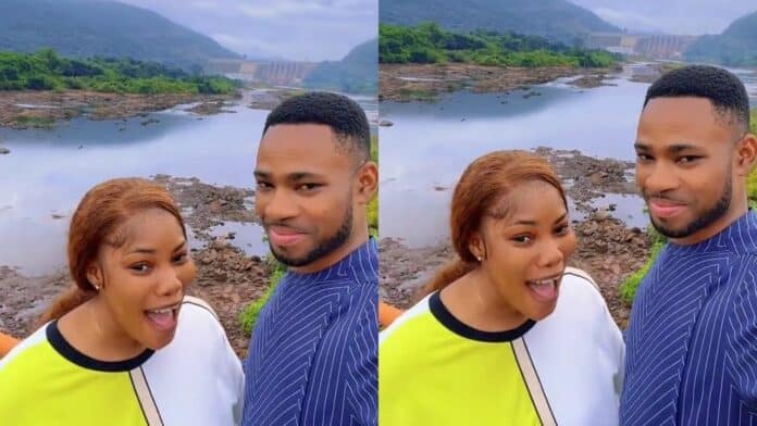 Kofi Adoma shows the face of his beautiful and curvy wife for the first time - Video