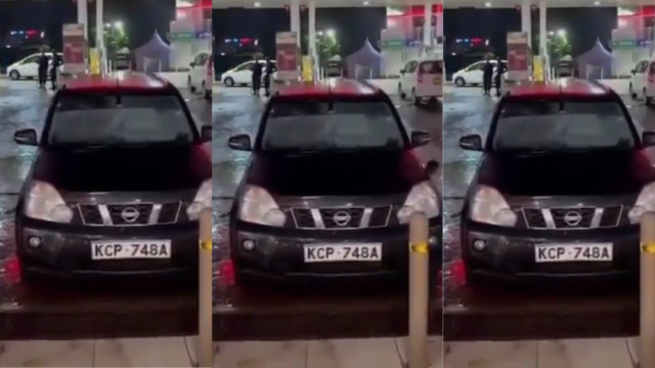 Moment husband catches wife having intercourse with another man in a parked car (Video)